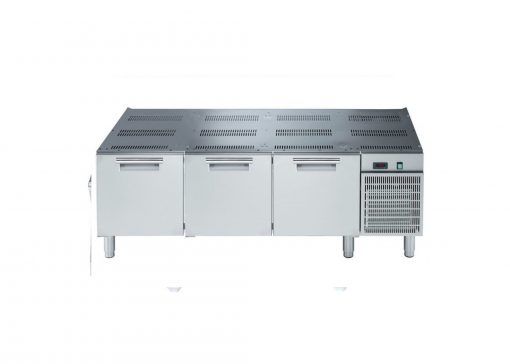 Electrolux 700 XP Series Undercounter Refrigerated Base E7BAPP00RD 1